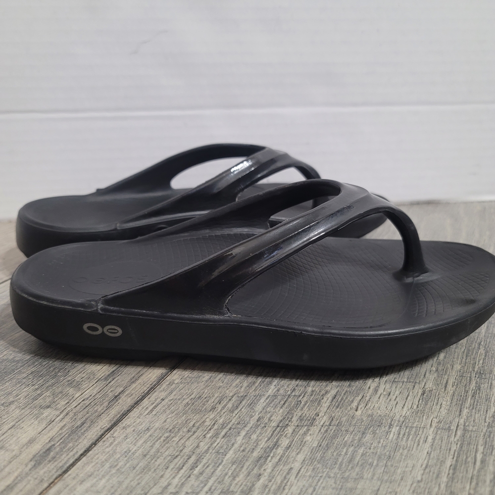OOFOS Oolala Women's Black Recovery Running Toe Post Thong Sandals Flip Flops 11 - Picture 3 of 16